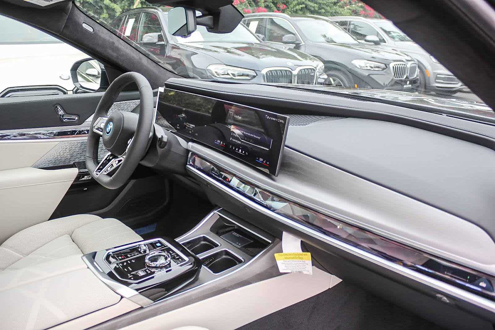 Thumbnail: 2026 BMW i7 - 16