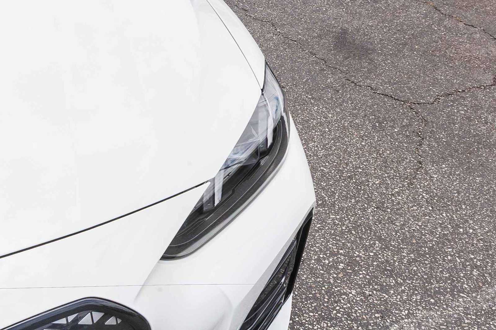 Thumbnail: 2026 BMW i4 - 10