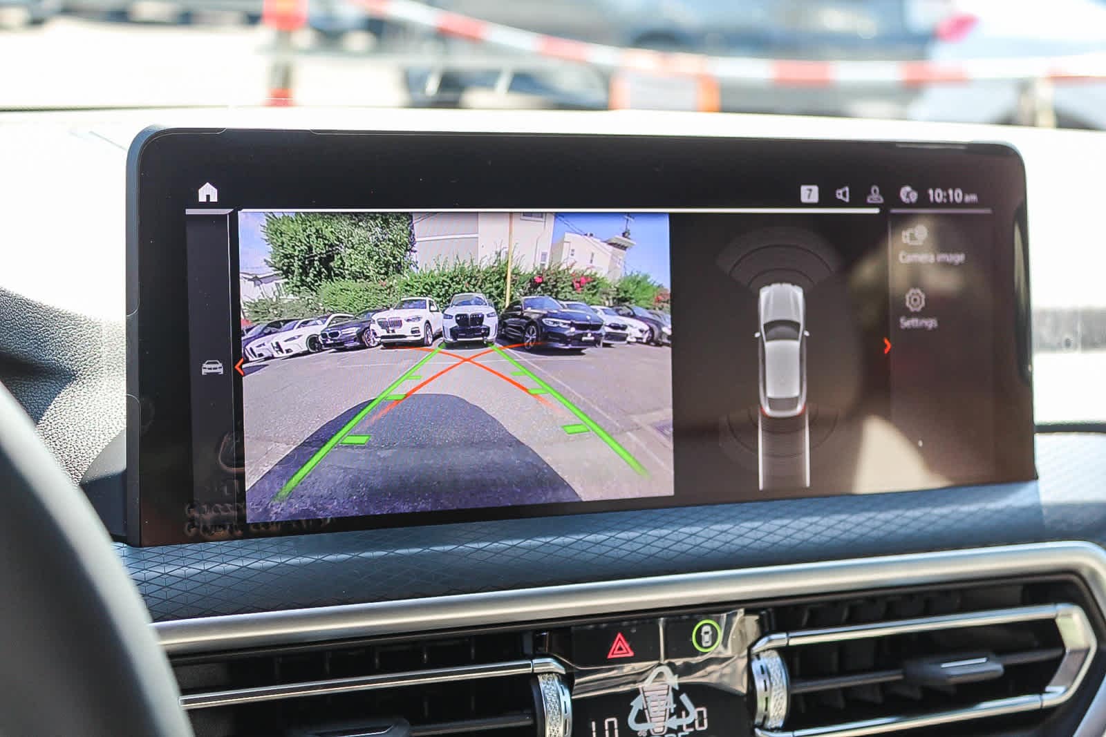 Thumbnail: 2025 BMW X4 - 23