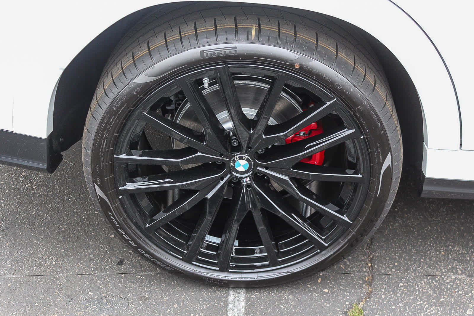 Thumbnail: 2027 BMW X6 - 8