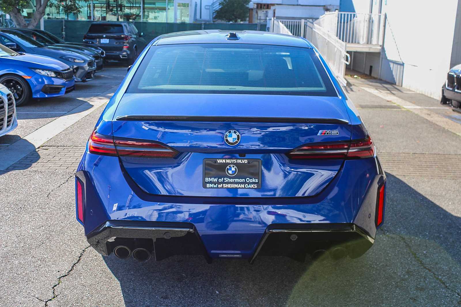 Thumbnail: 2025 BMW M5 - 9