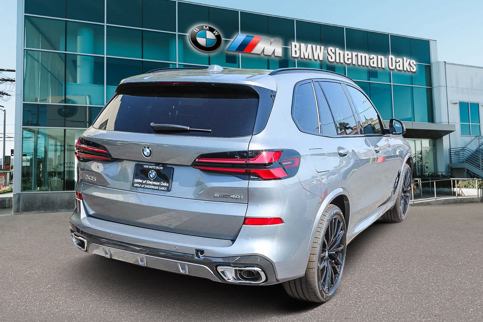 Thumbnail: 2026 BMW X5 - 4