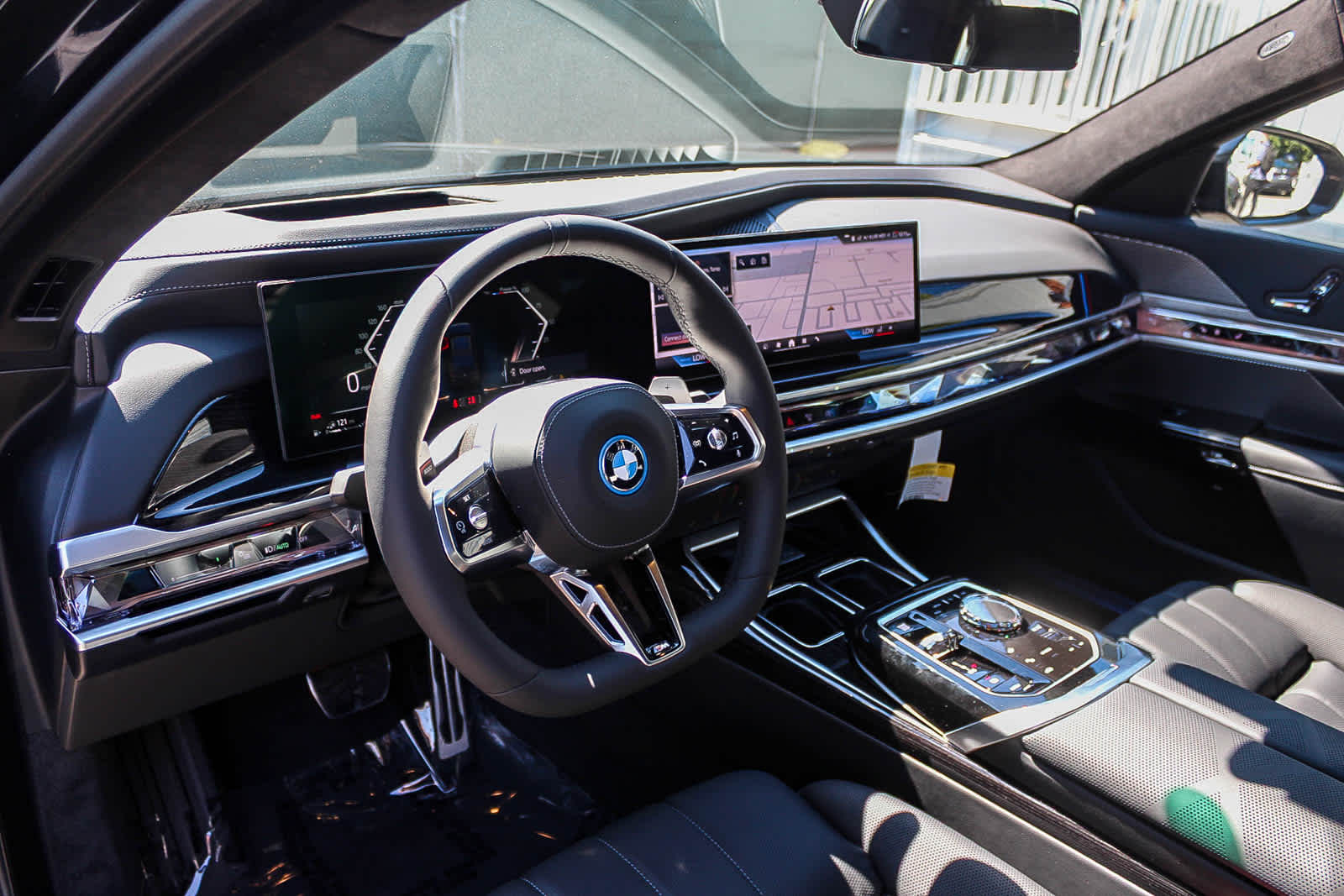 Thumbnail: 2026 BMW 7 Series - 17