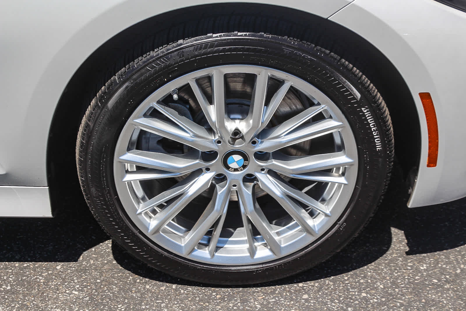 Thumbnail: 2023 BMW 3 Series - 8