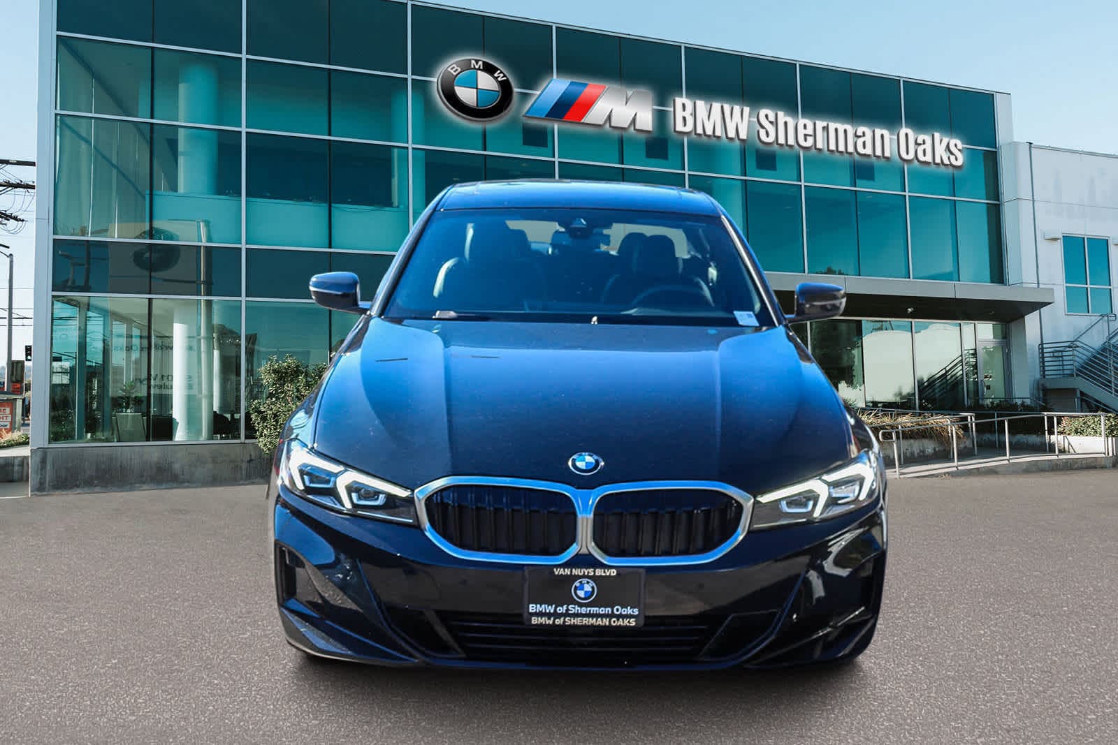 Thumbnail: 2025 BMW 3 Series - 2