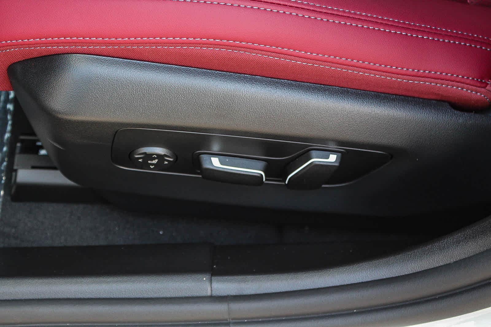 Thumbnail: 2025 BMW i5 - 21