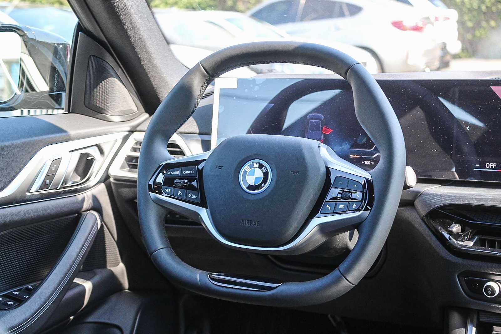 Thumbnail: 2025 BMW i4 - 15