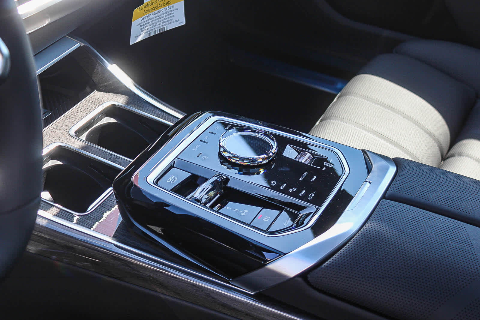 Thumbnail: 2026 BMW i7 - 18