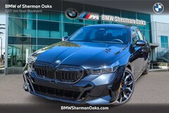 2026 BMW 550e xDrive Sedan