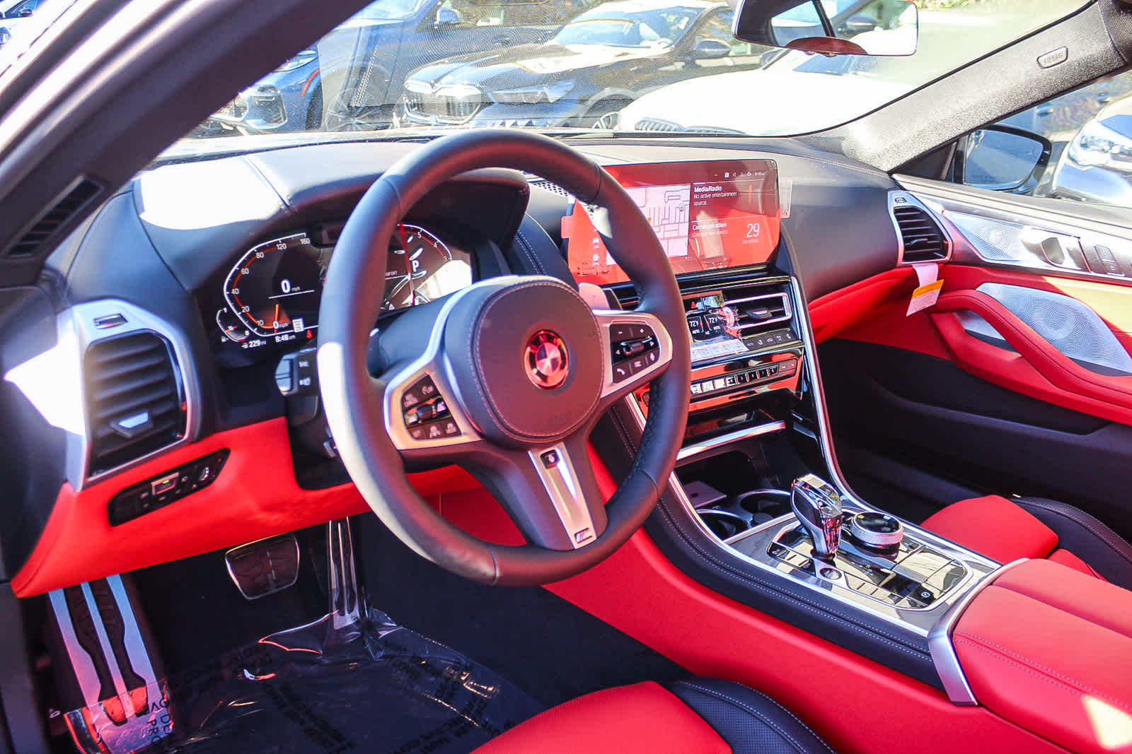 Thumbnail: 2026 BMW 8 Series - 17