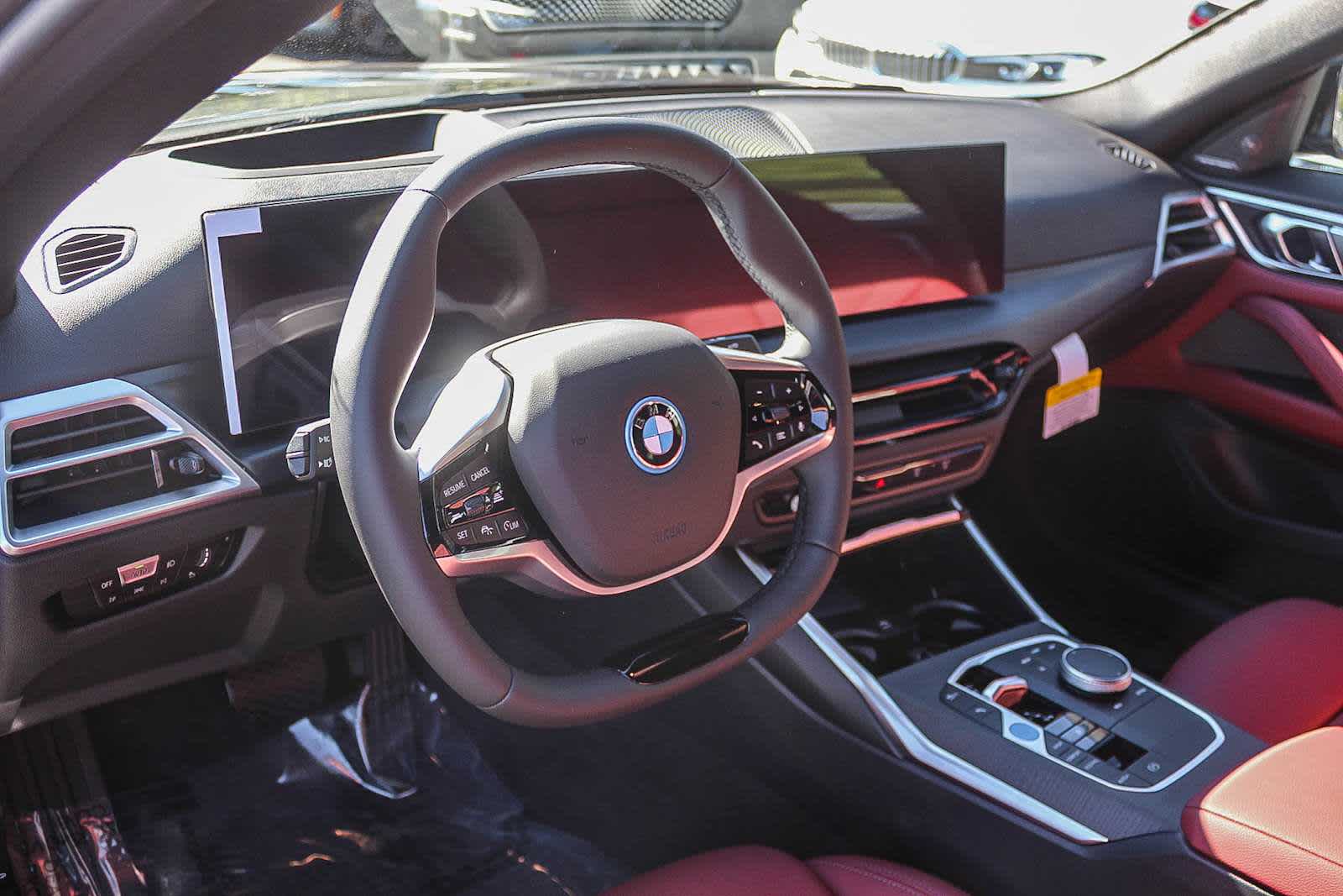 Thumbnail: 2026 BMW i4 - 17