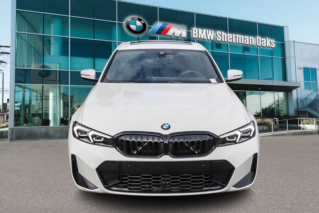 New 2026 BMW 330i NA Sedan