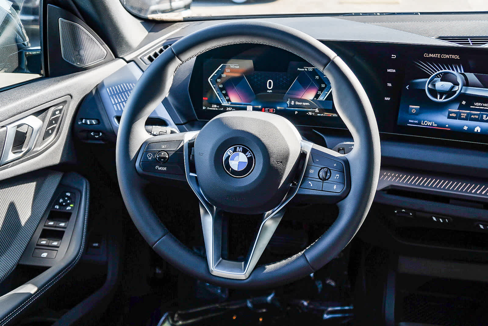 Thumbnail: 2025 BMW 2 Series - 15