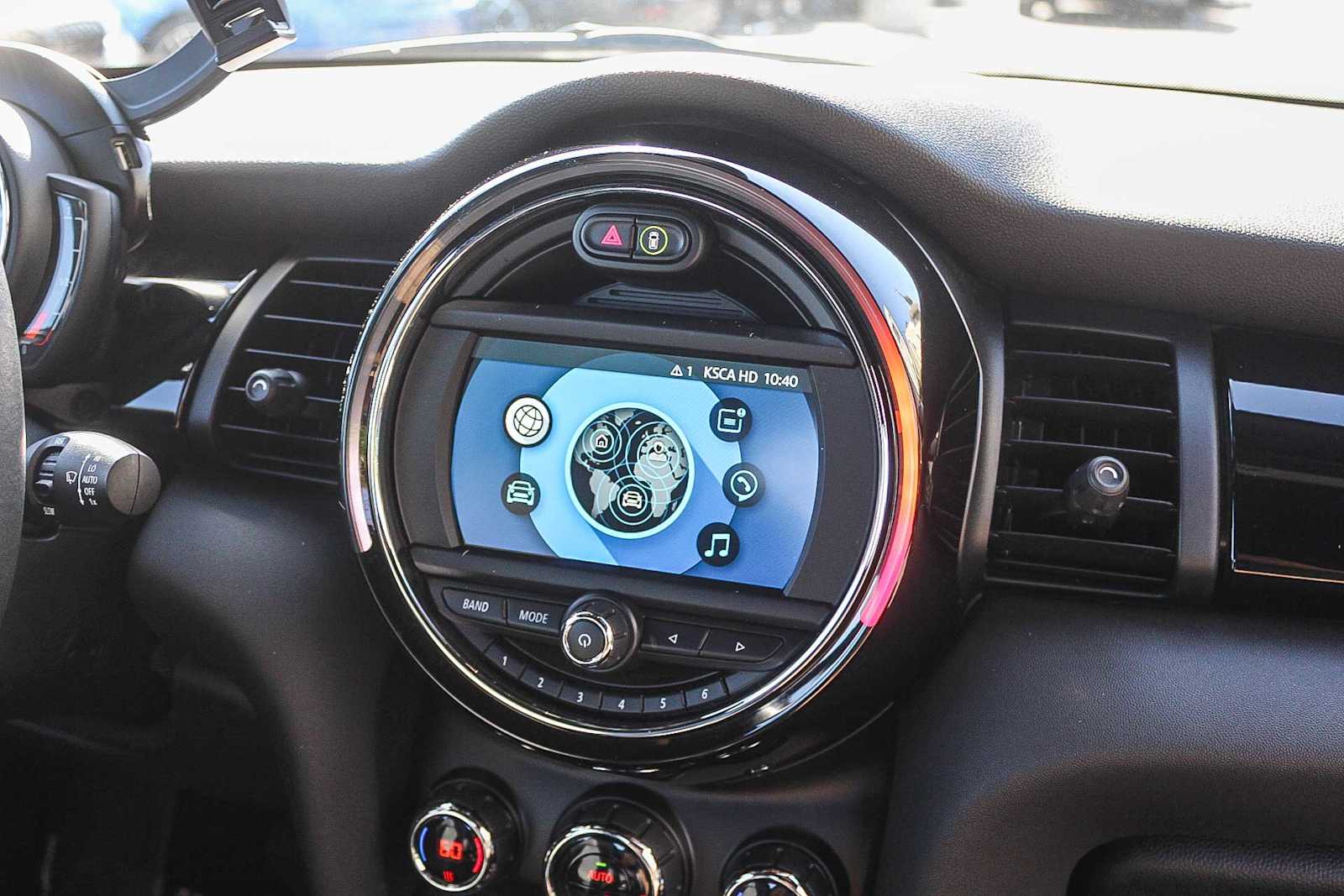 Thumbnail: 2019 MINI Cooper Convertible - 12