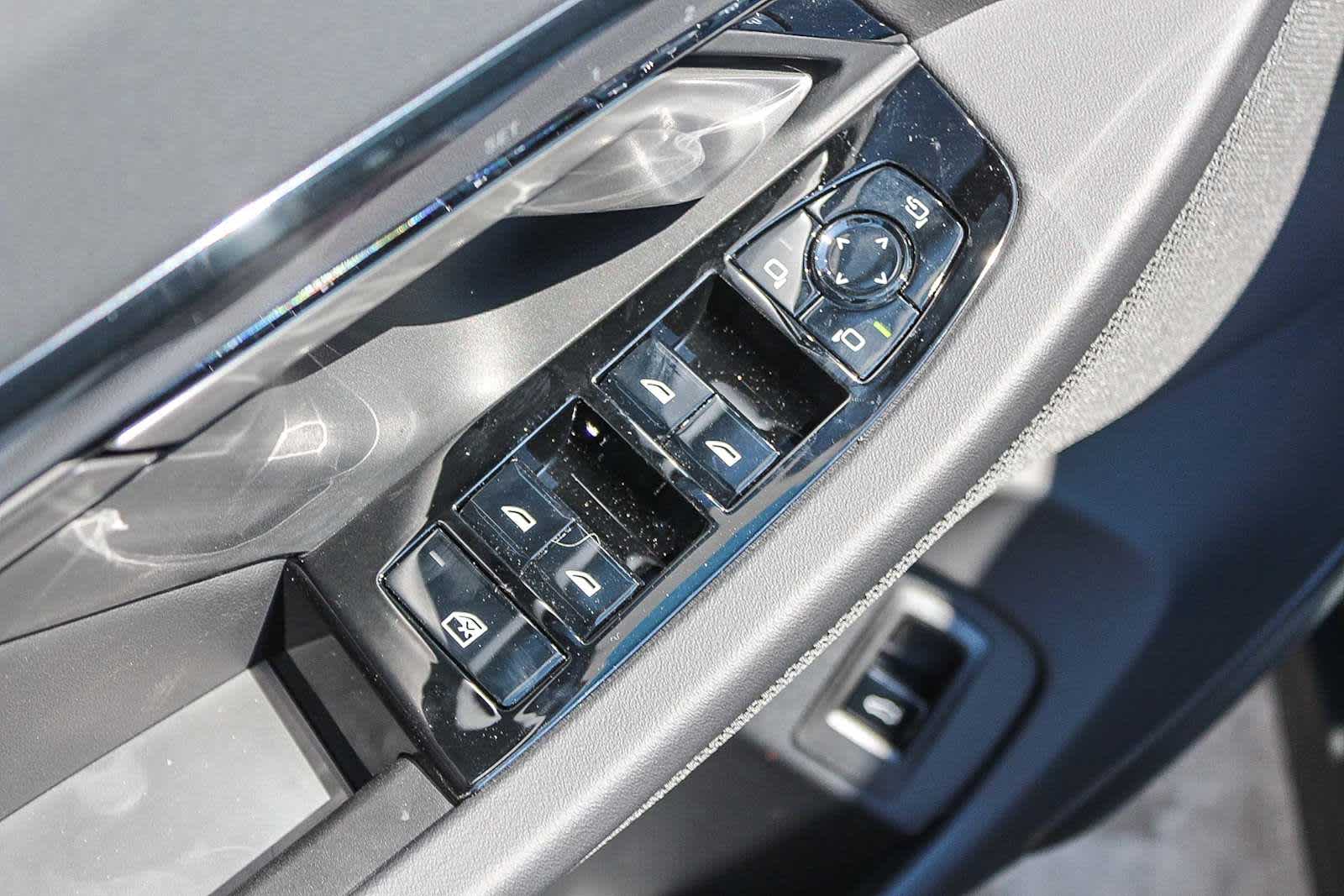 Thumbnail: 2026 BMW i5 - 20