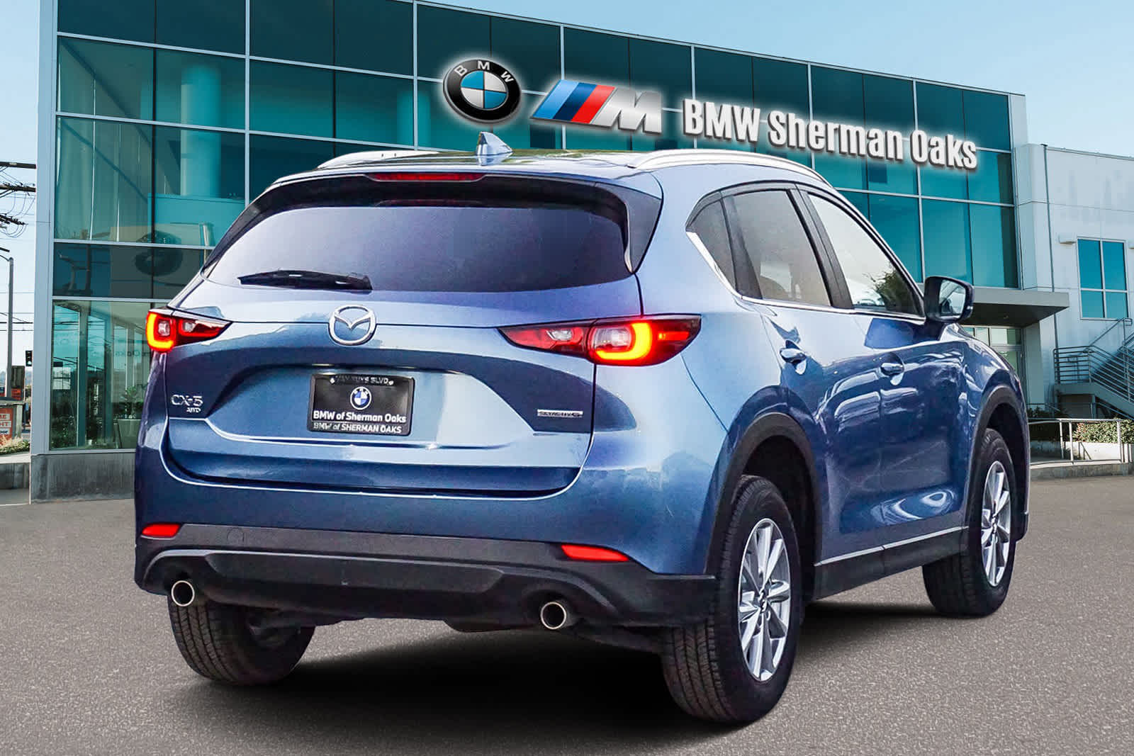 2023 Mazda CX-5 2.5 S Preferred photo 4