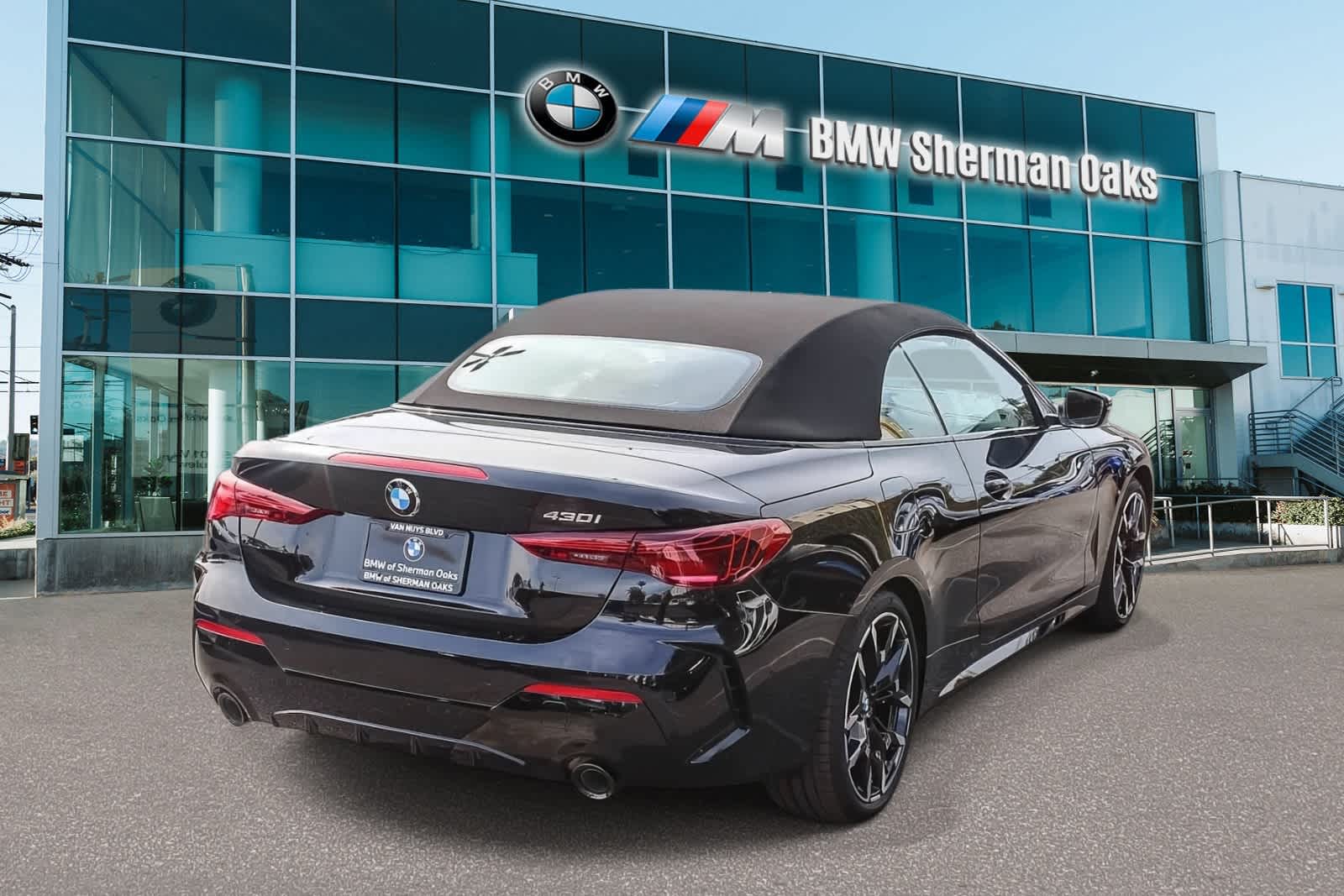 Thumbnail: 2026 BMW 4 Series - 8