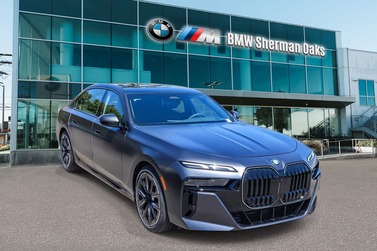 Thumbnail: 2026 BMW 7 Series - 3