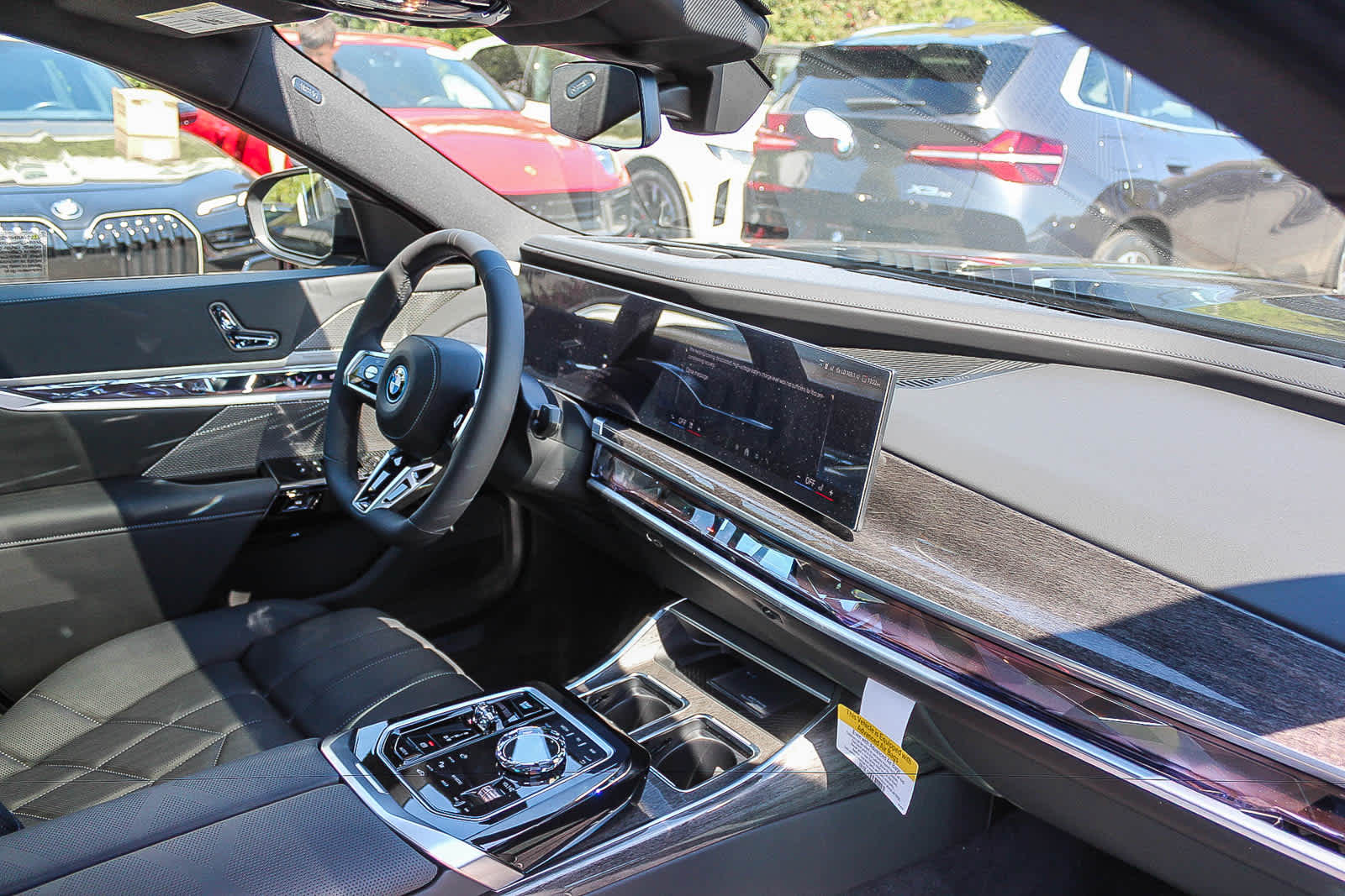 Thumbnail: 2026 BMW i7 - 15