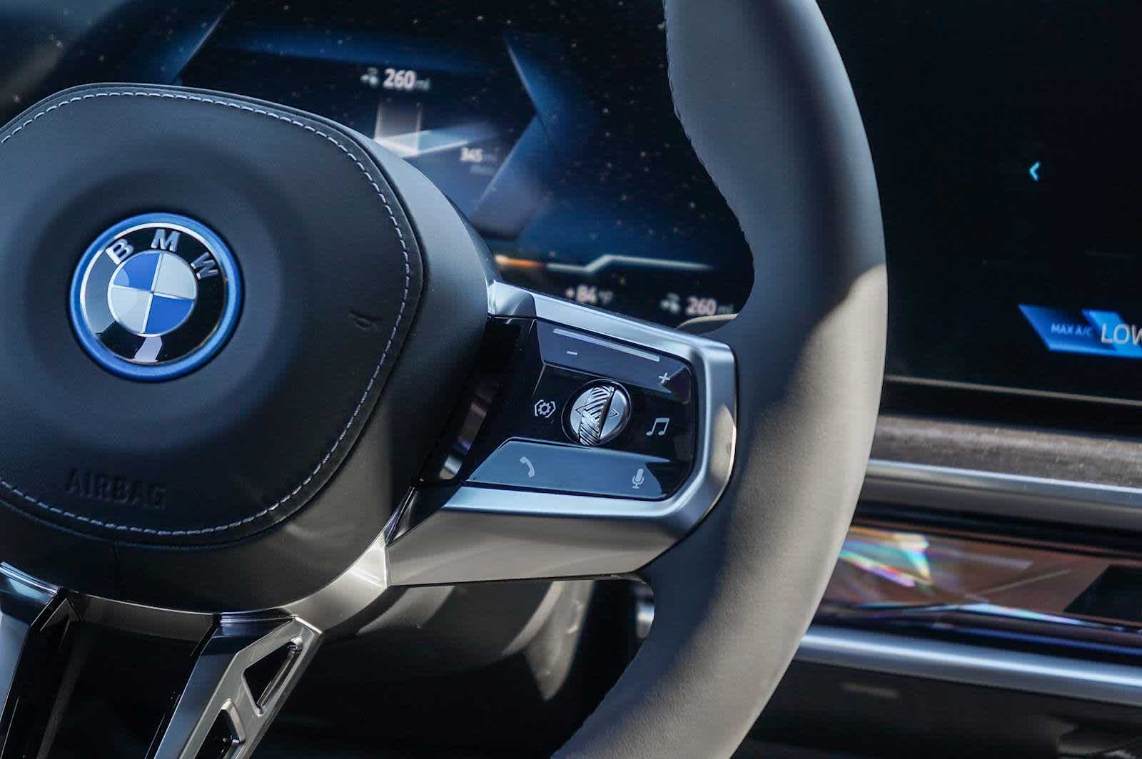 Thumbnail: 2026 BMW i7 - 17