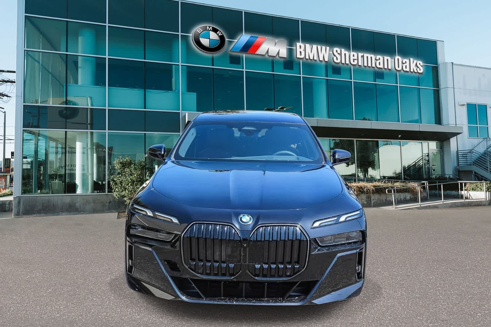 Thumbnail: 2026 BMW i7 - 4