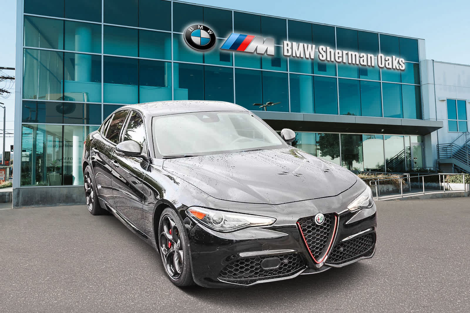 Thumbnail: 2019 Alfa Romeo Giulia - 6