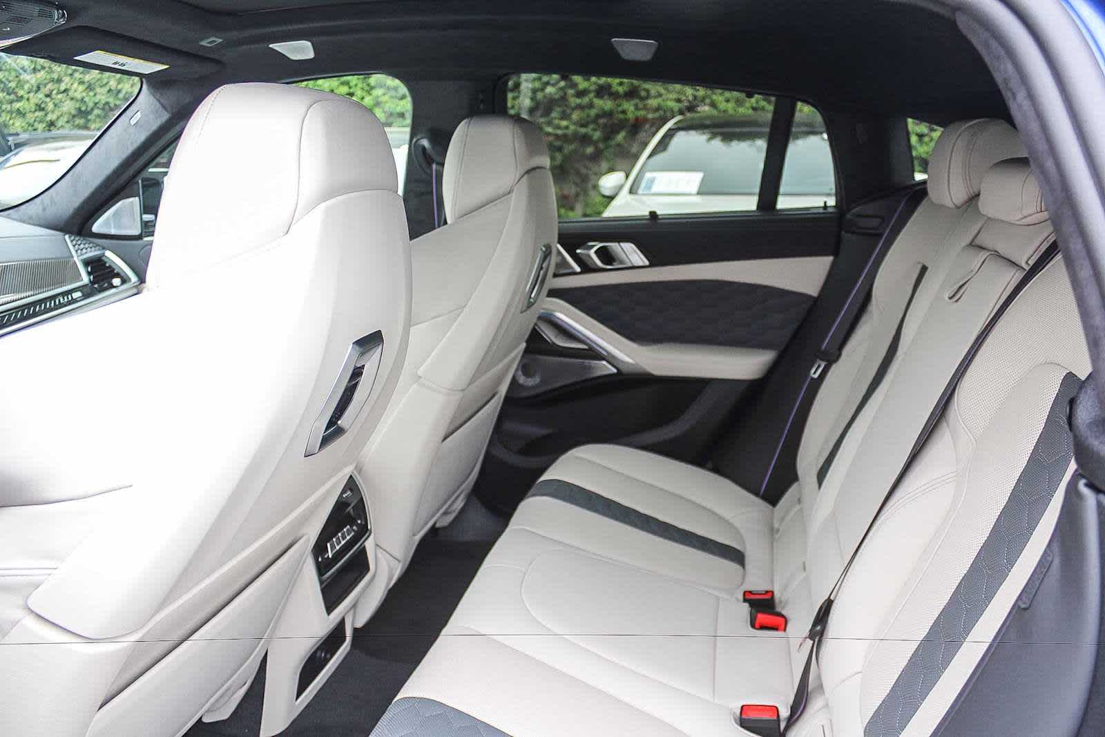 Thumbnail: 2027 BMW X6 - 17
