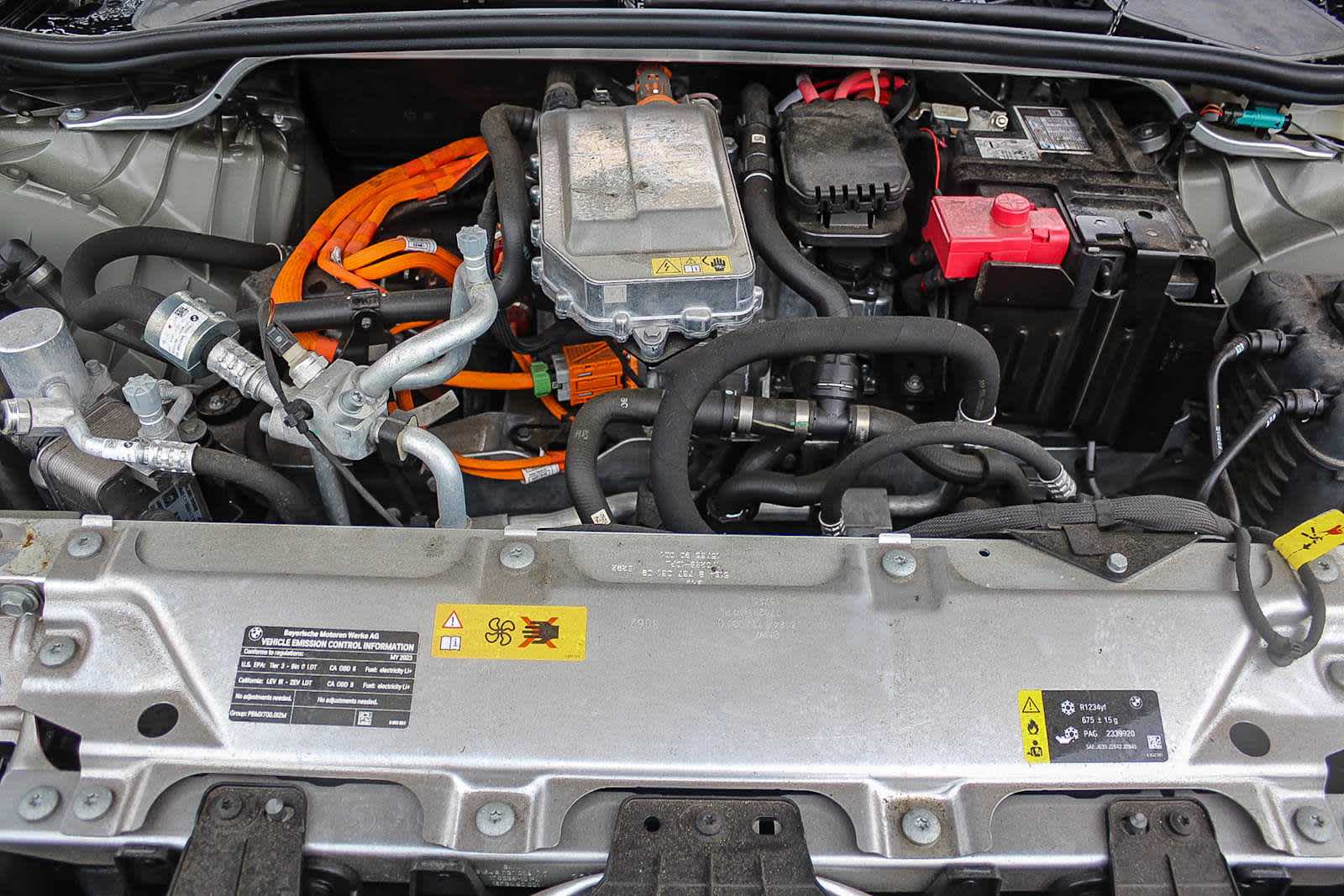 Thumbnail: 2023 BMW iX - 25