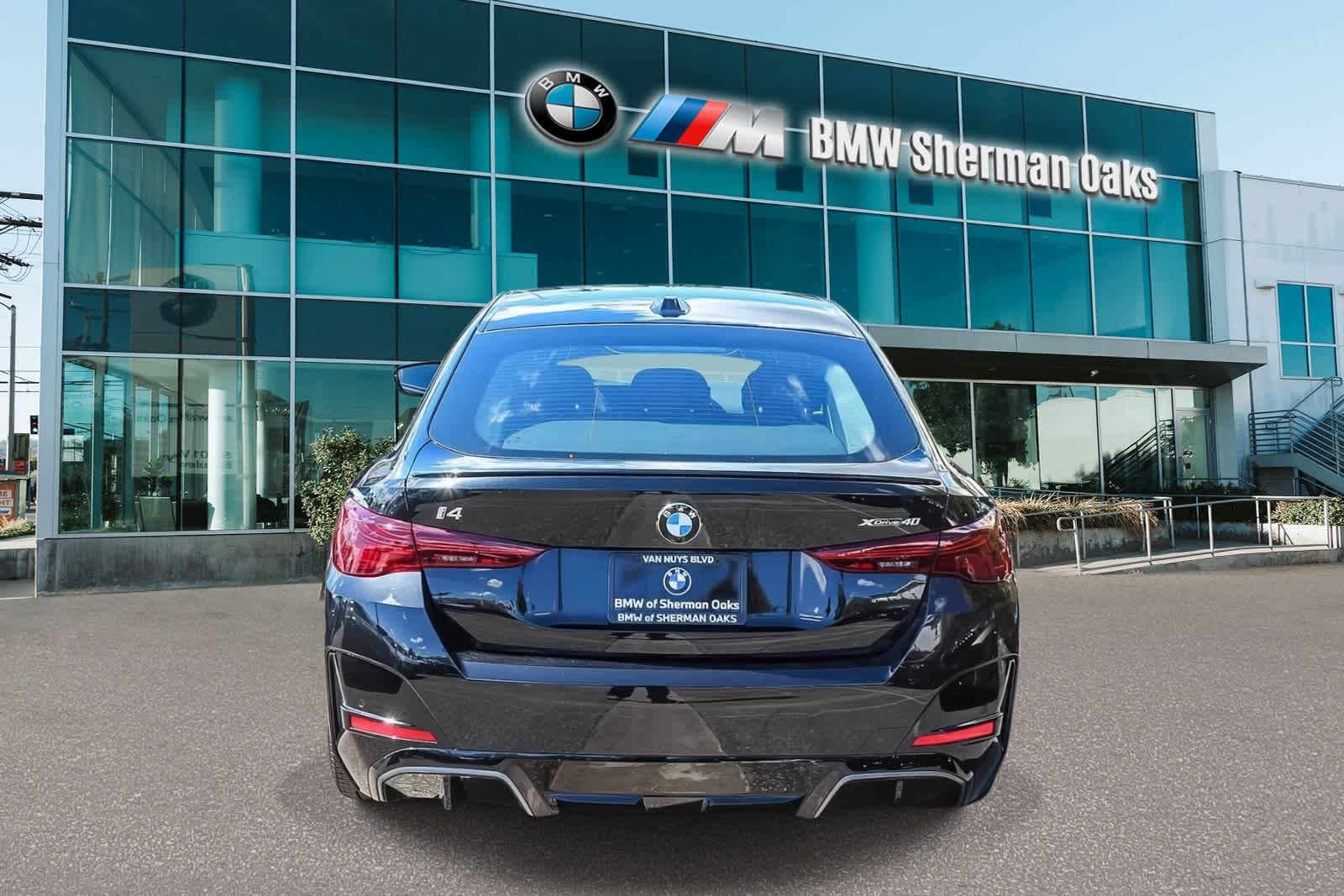Thumbnail: 2026 BMW i4 - 5