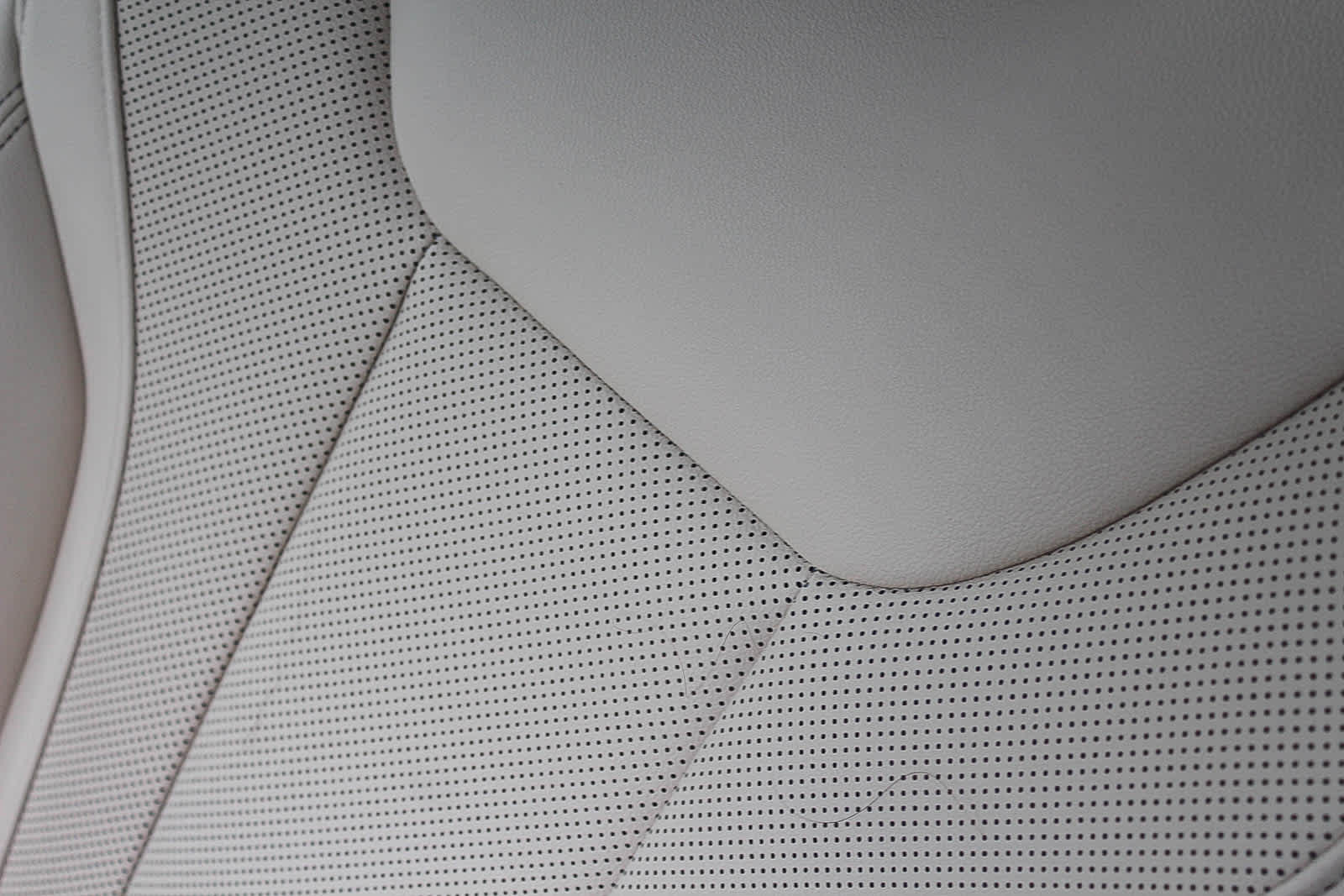 Thumbnail: 2025 BMW 3 Series - 24