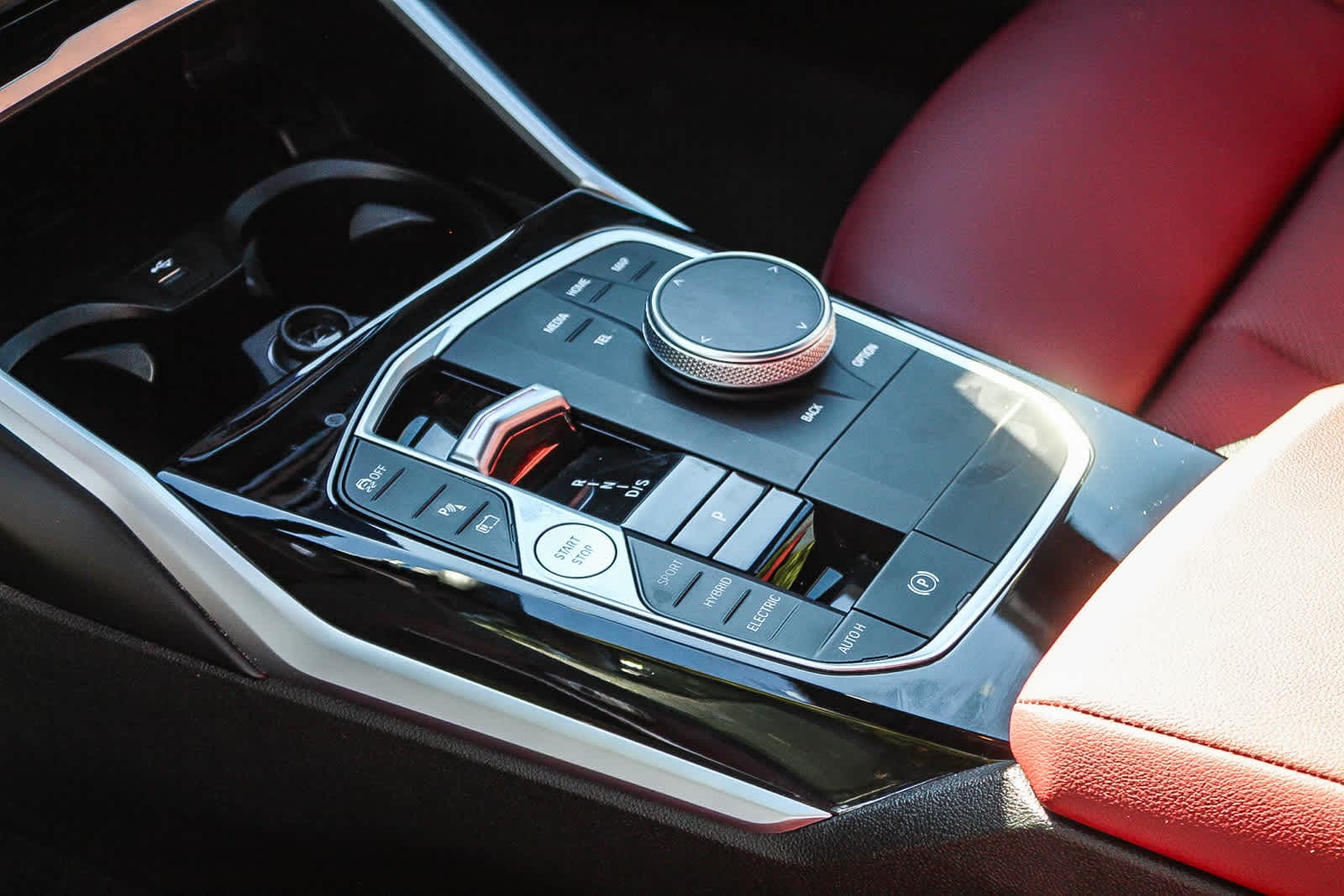 Thumbnail: 2023 BMW 3 Series - 19