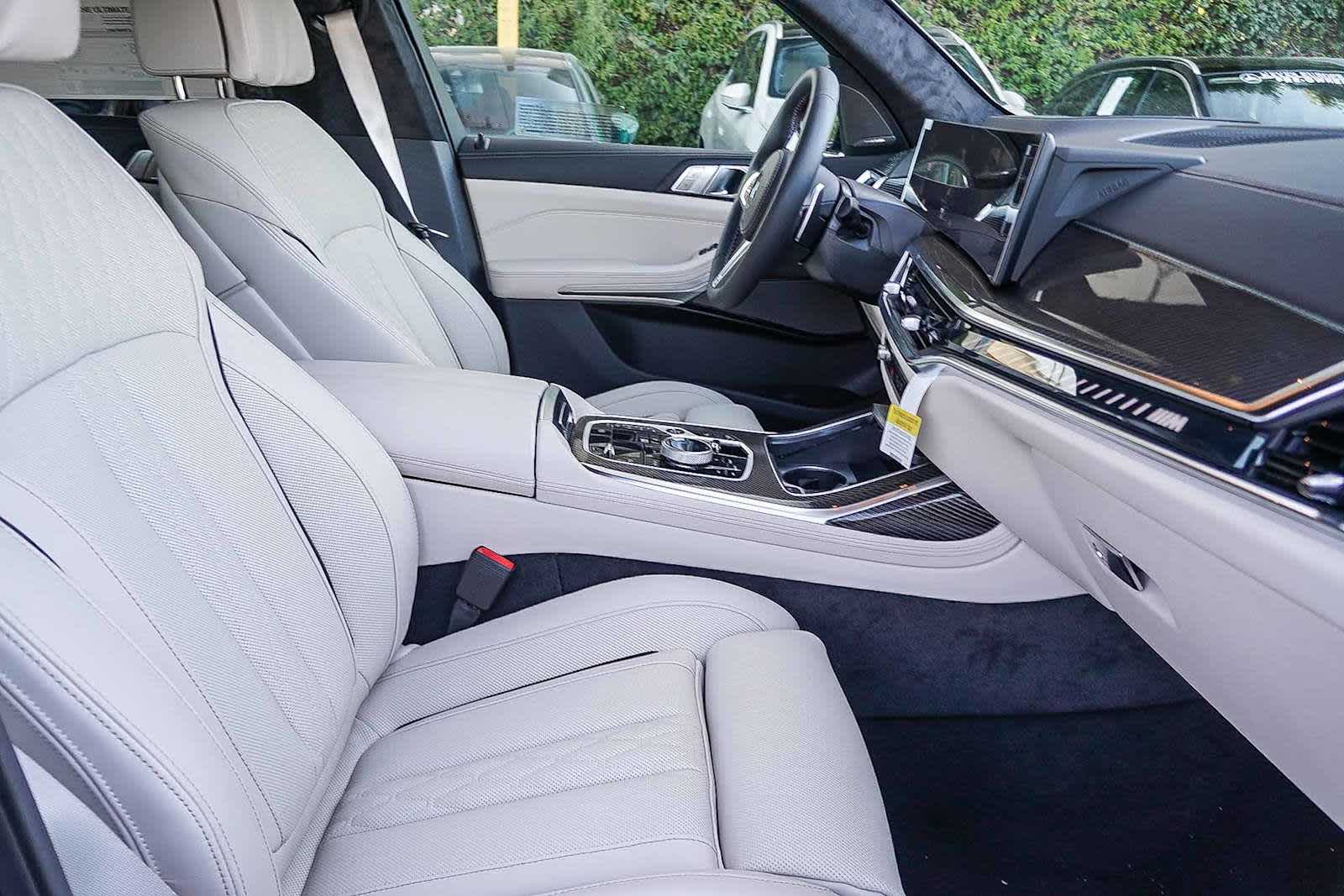 Thumbnail: 2026 BMW X7 - 19