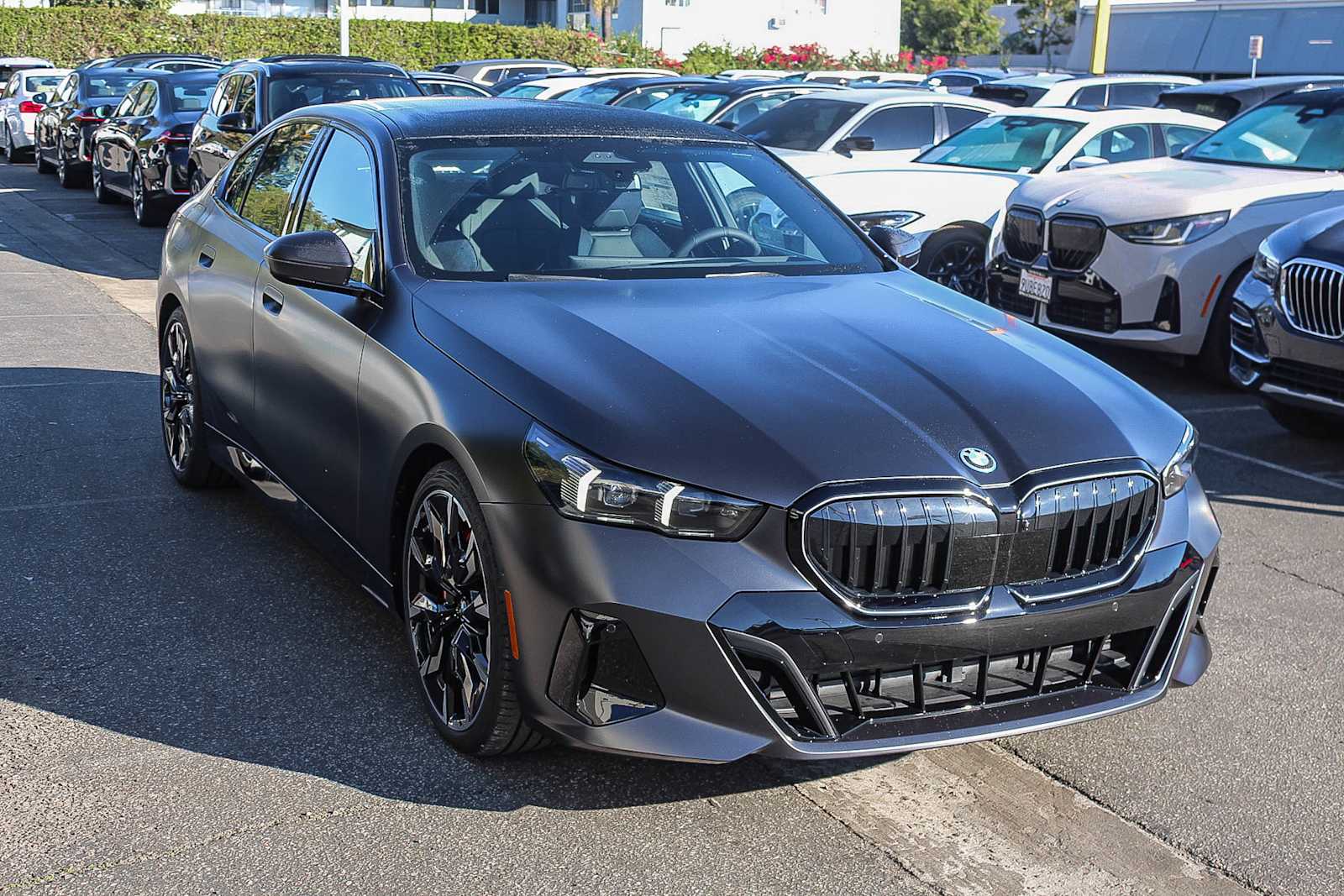 Thumbnail: 2026 BMW 5 Series - 3