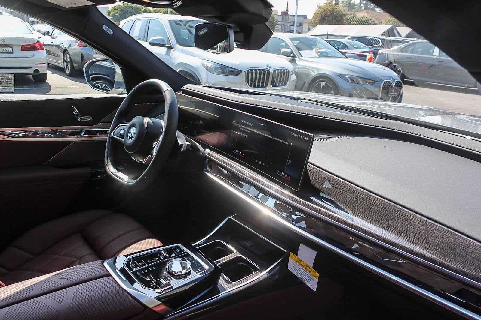 Thumbnail: 2026 BMW i7 - 15