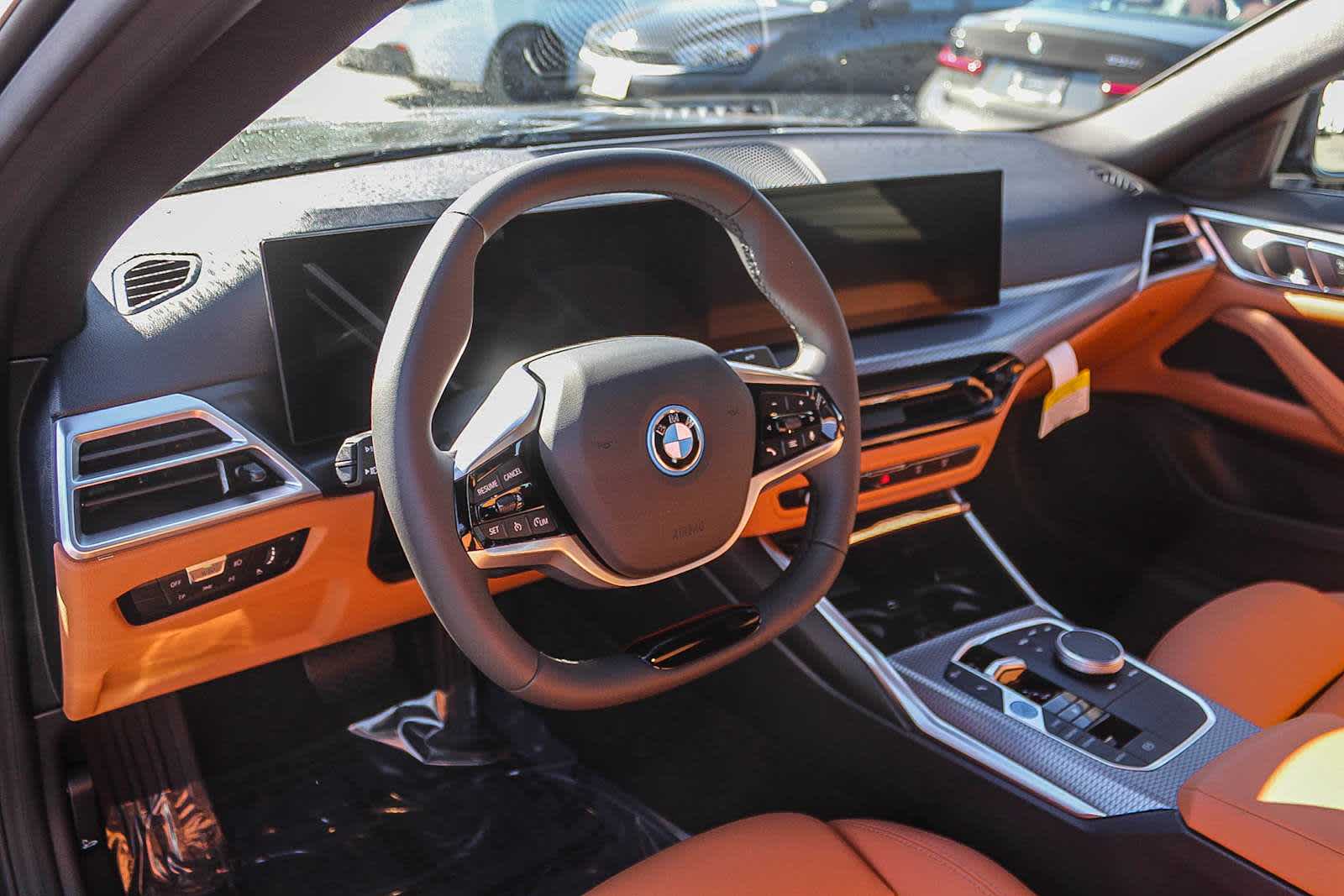 Thumbnail: 2025 BMW i4 - 17