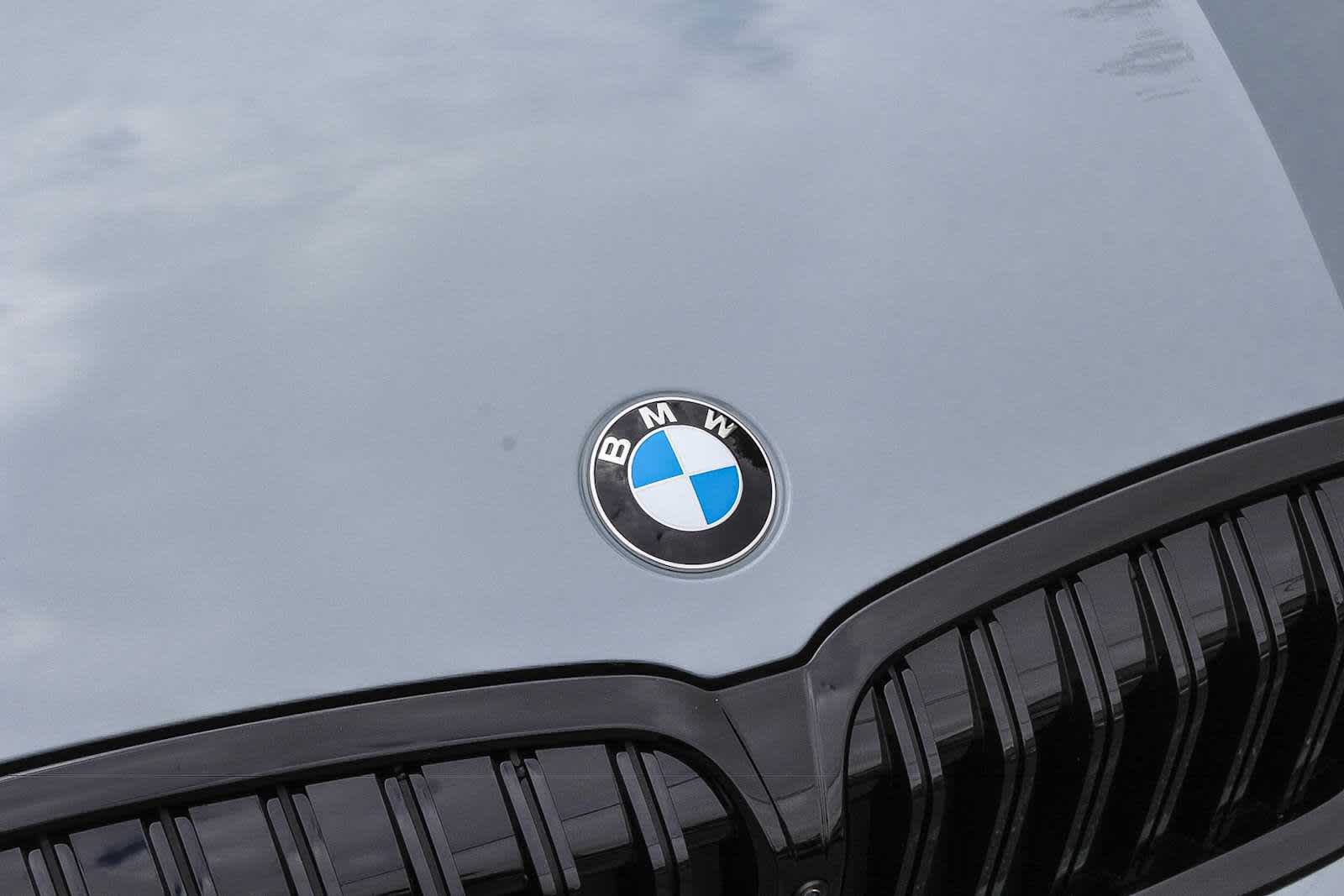 Thumbnail: 2026 BMW 3 Series - 11
