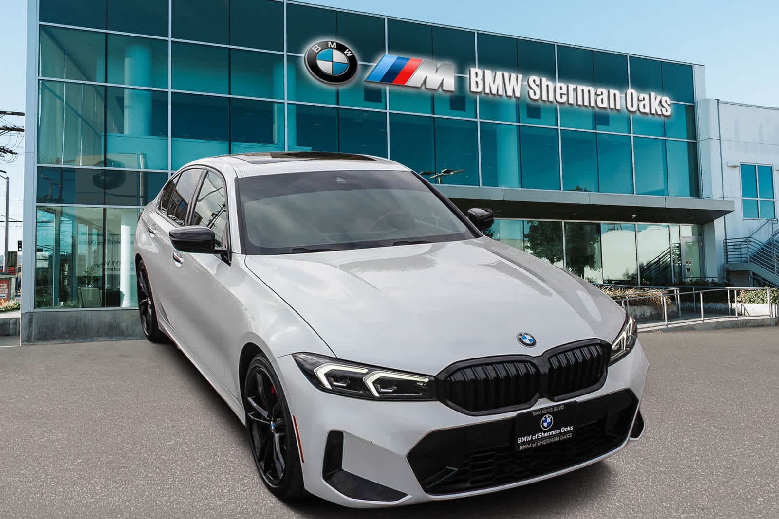 Thumbnail: 2023 BMW 3 Series - 3
