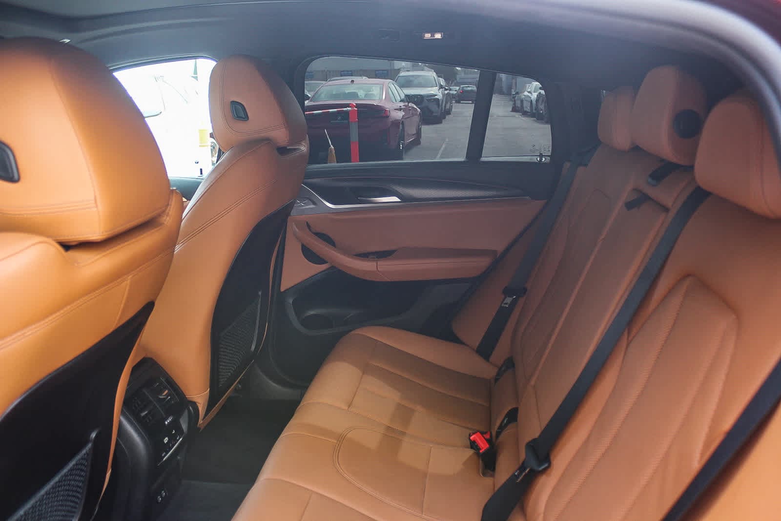 Thumbnail: 2022 BMW X4 - 19