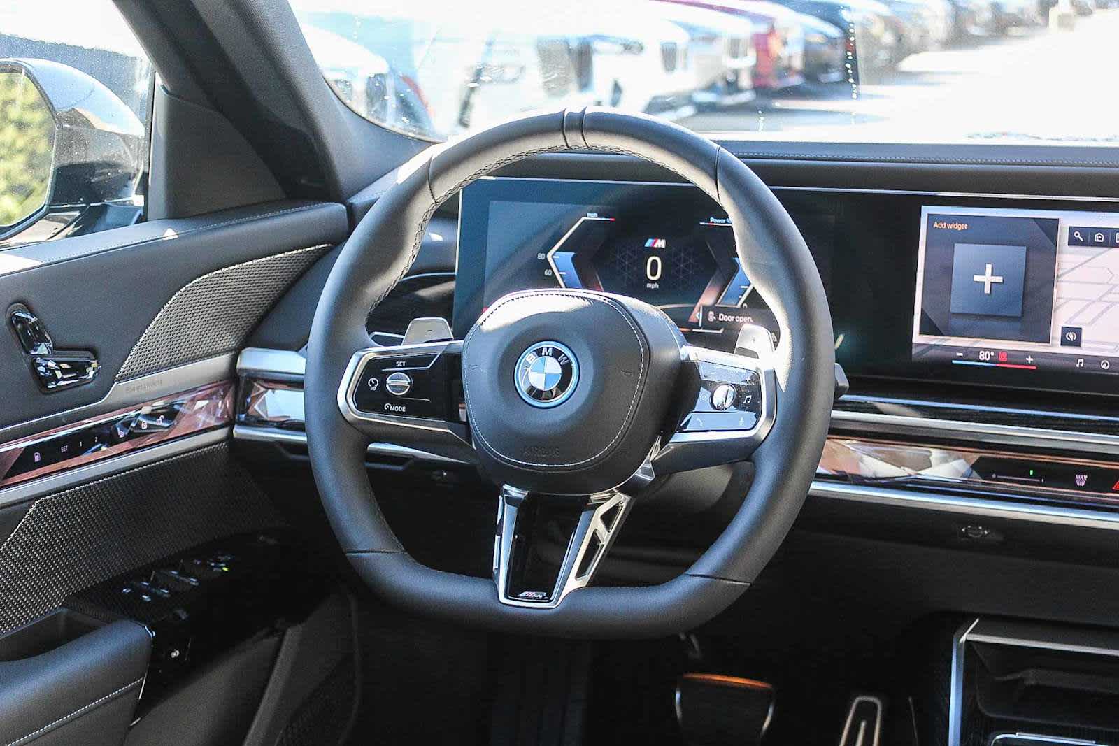 2026 BMW 7 Series 750e - Photo 15