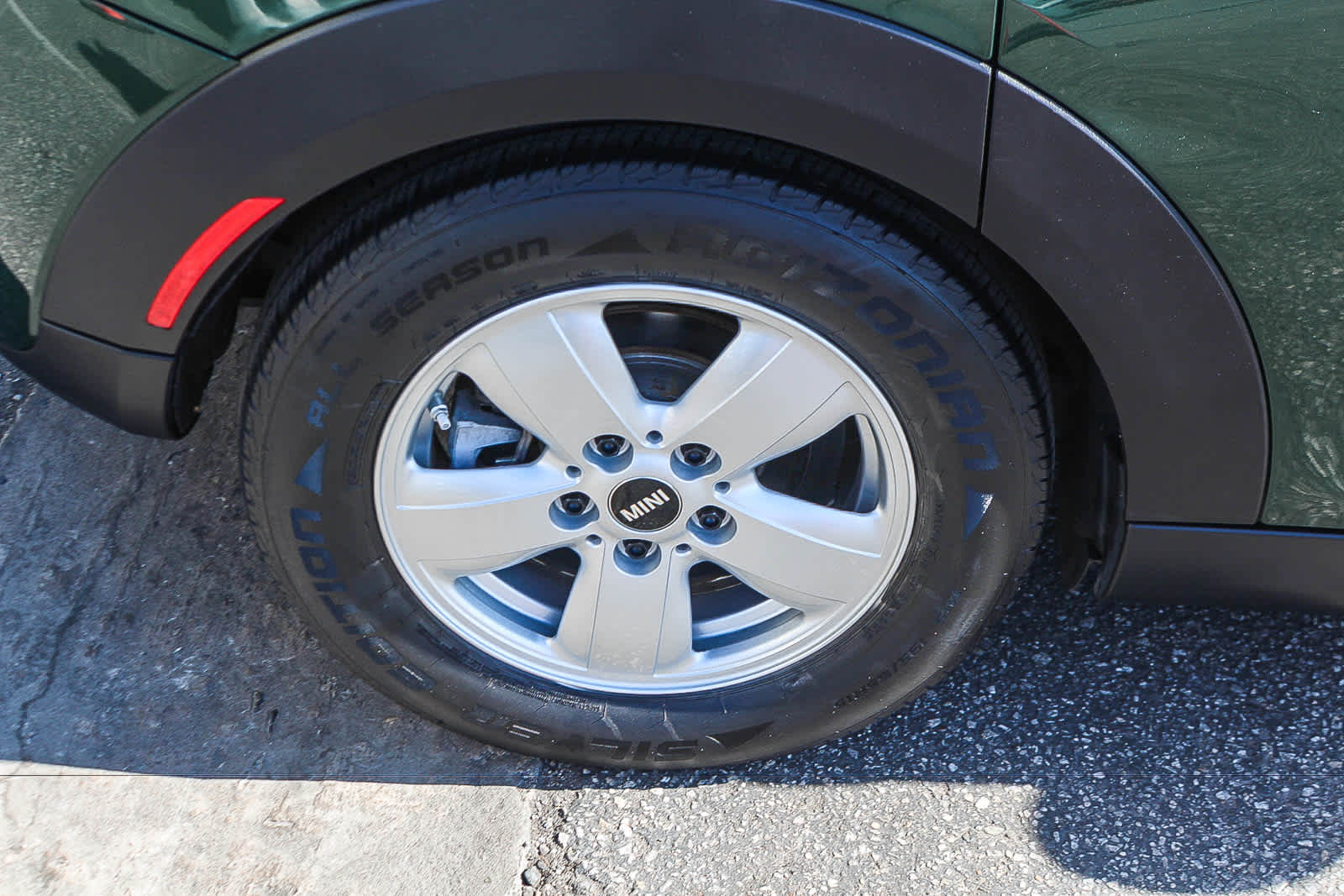 Thumbnail: 2016 MINI Cooper Hardtop - 9