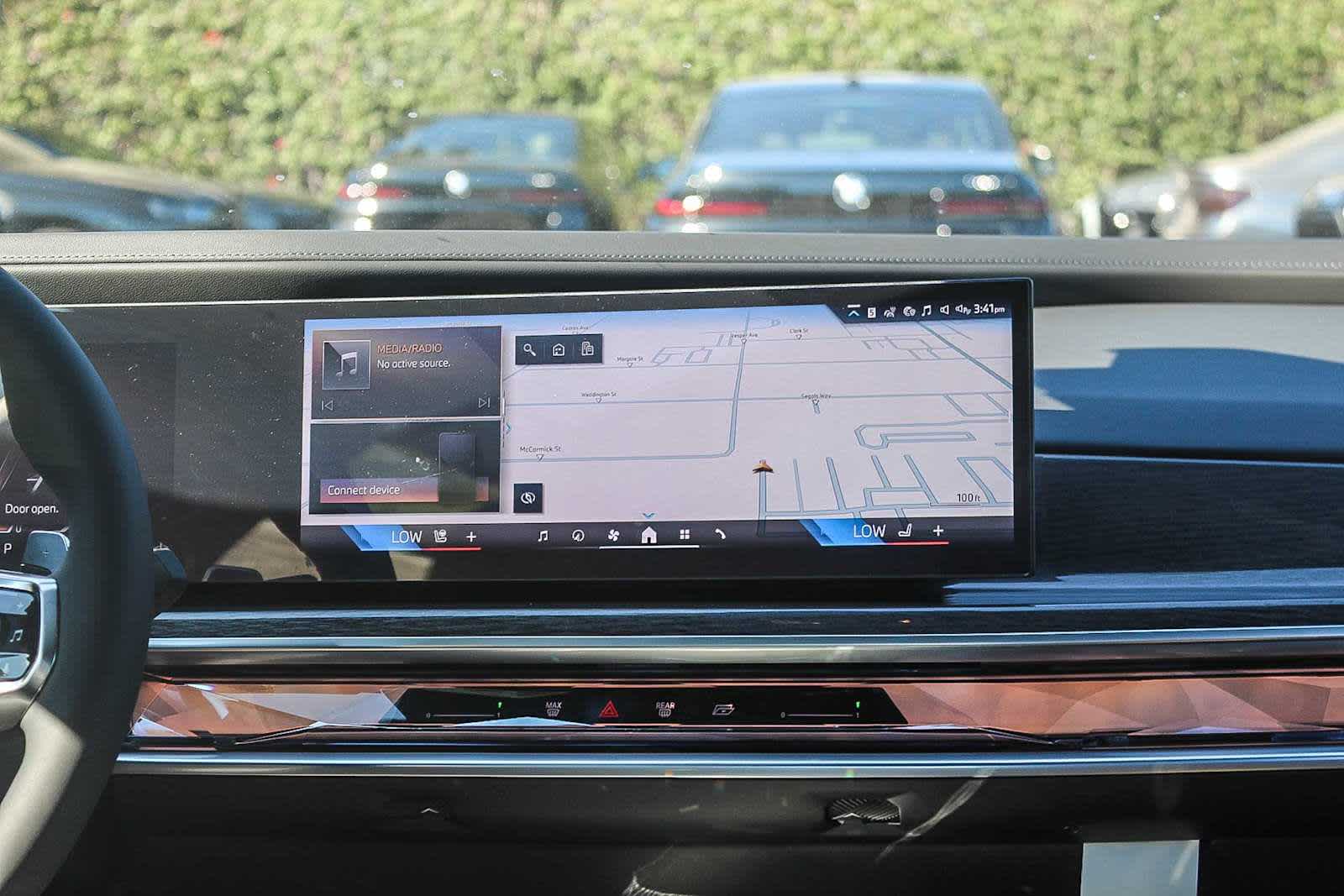 Thumbnail: 2026 BMW 7 Series - 14