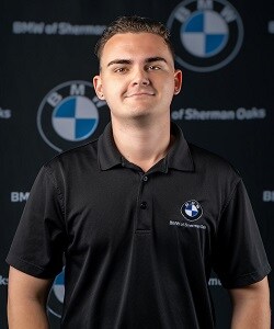 Staff member Steven Adams from ID_463e664a9455
