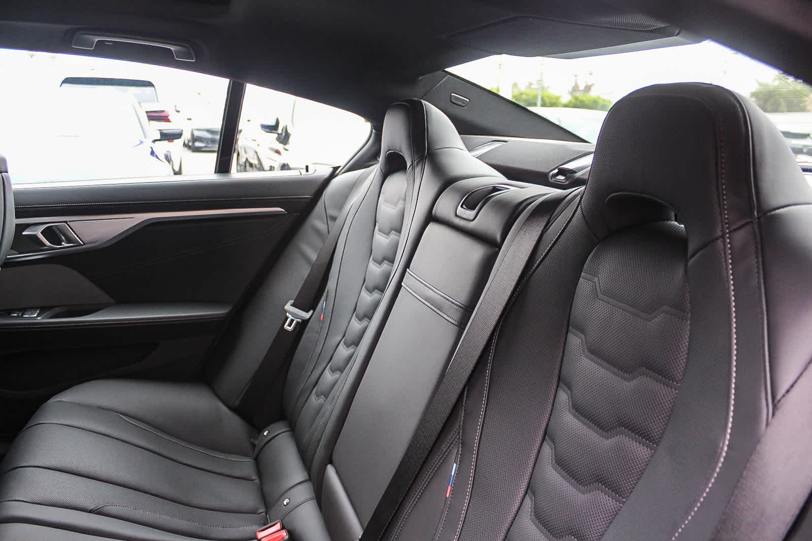Thumbnail: 2026 BMW 8 Series - 18