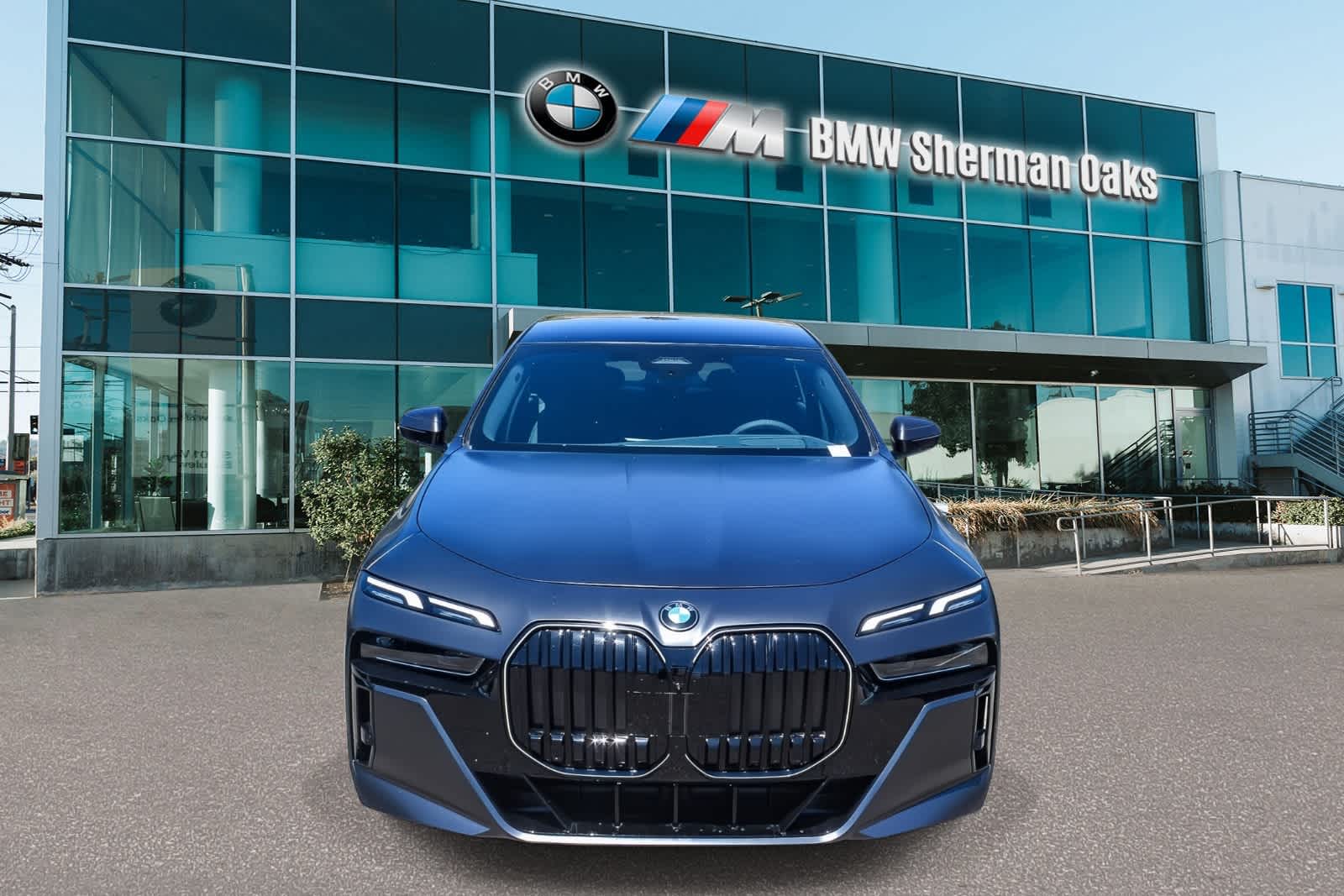 Thumbnail: 2026 BMW 7 Series - 2