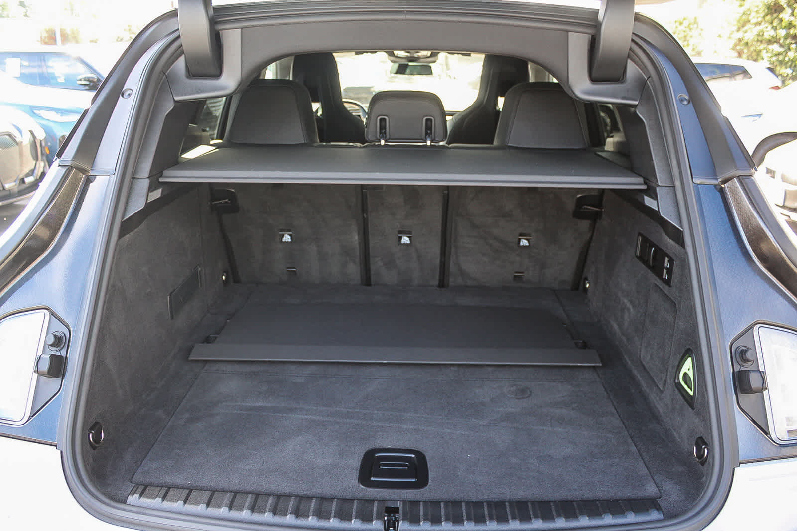 Thumbnail: 2026 BMW iX - 25