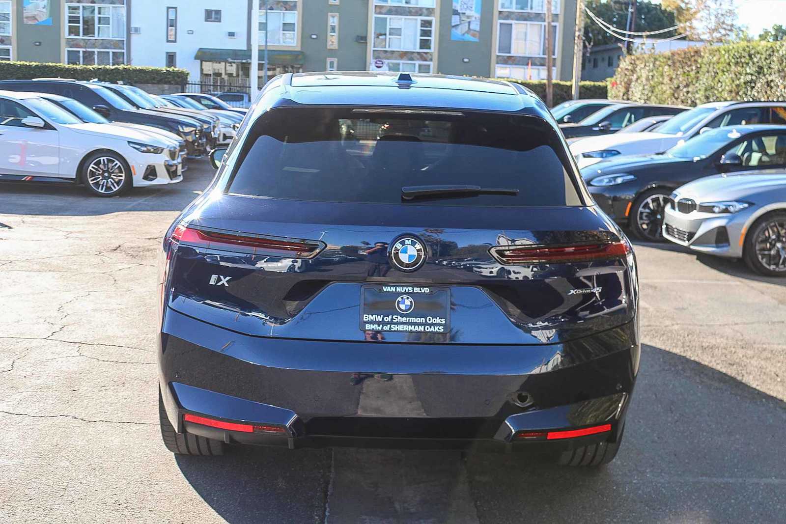 Thumbnail: 2026 BMW iX - 5