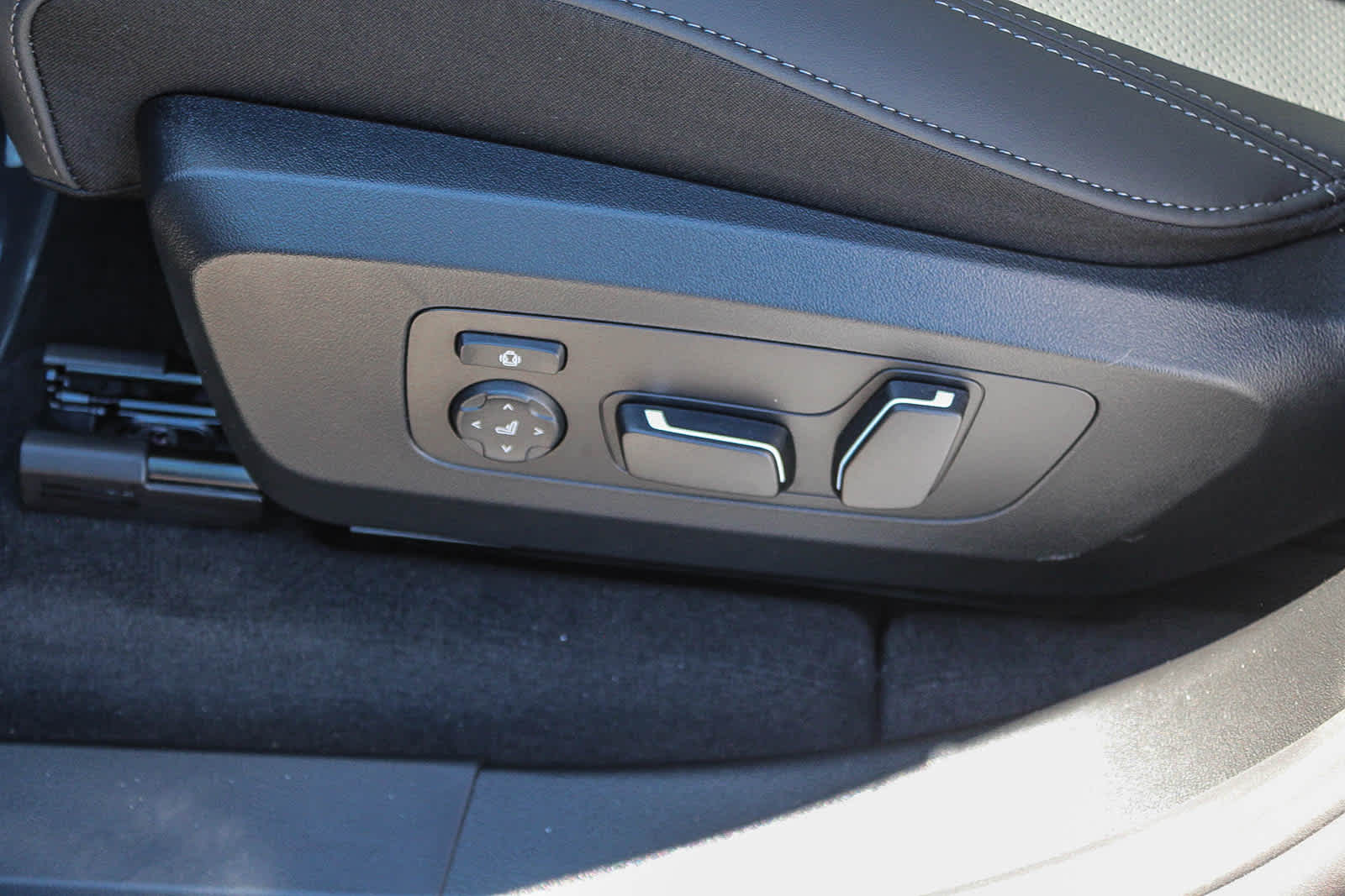 Thumbnail: 2026 BMW X3 - 21