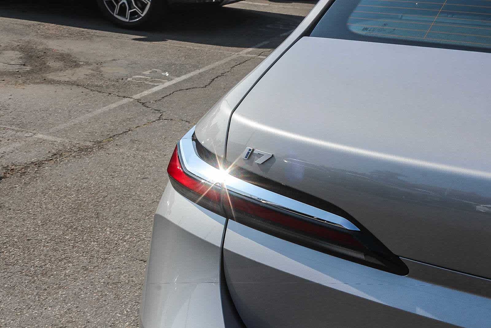 Thumbnail: 2026 BMW i7 - 7