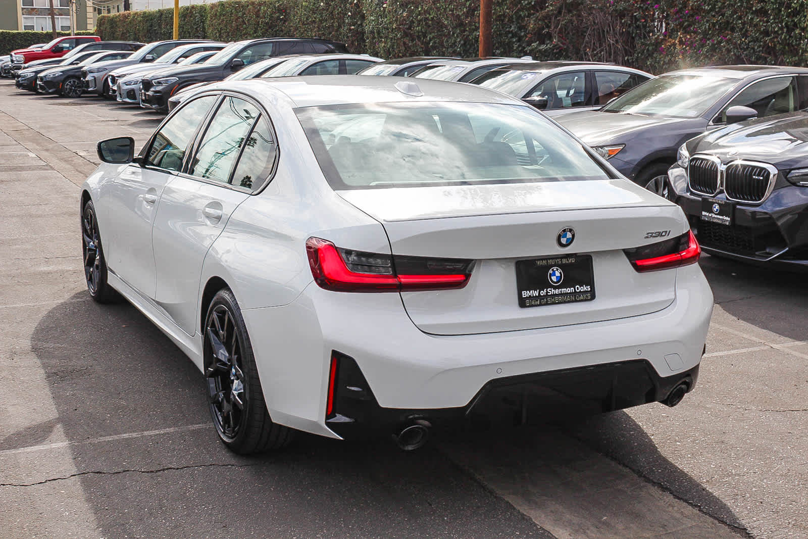 Thumbnail: 2026 BMW 3 Series - 11