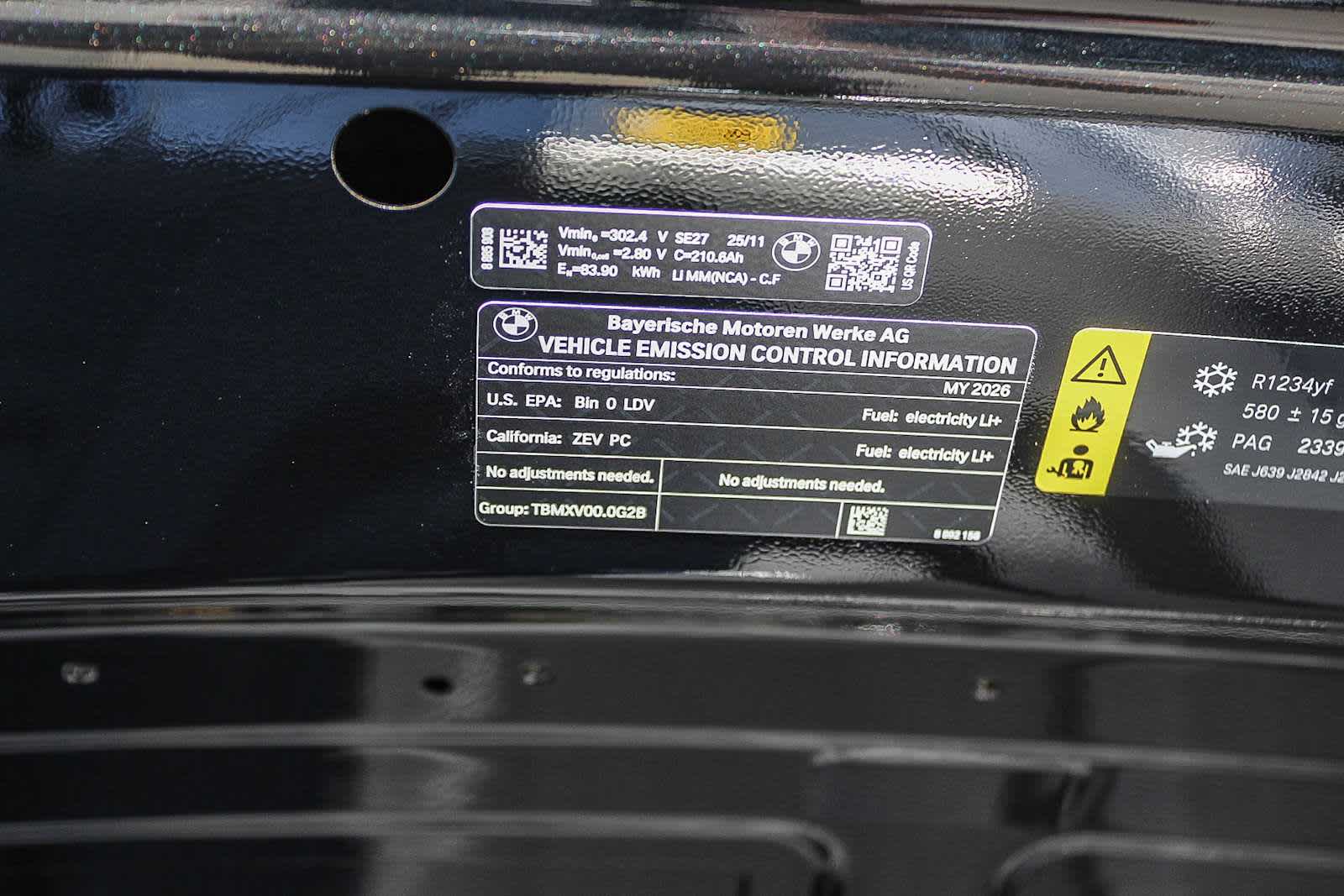 Thumbnail: 2026 BMW i4 - 27